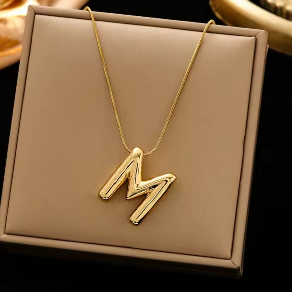 Anthropologe Gold Initial 'M' Pendant Necklace